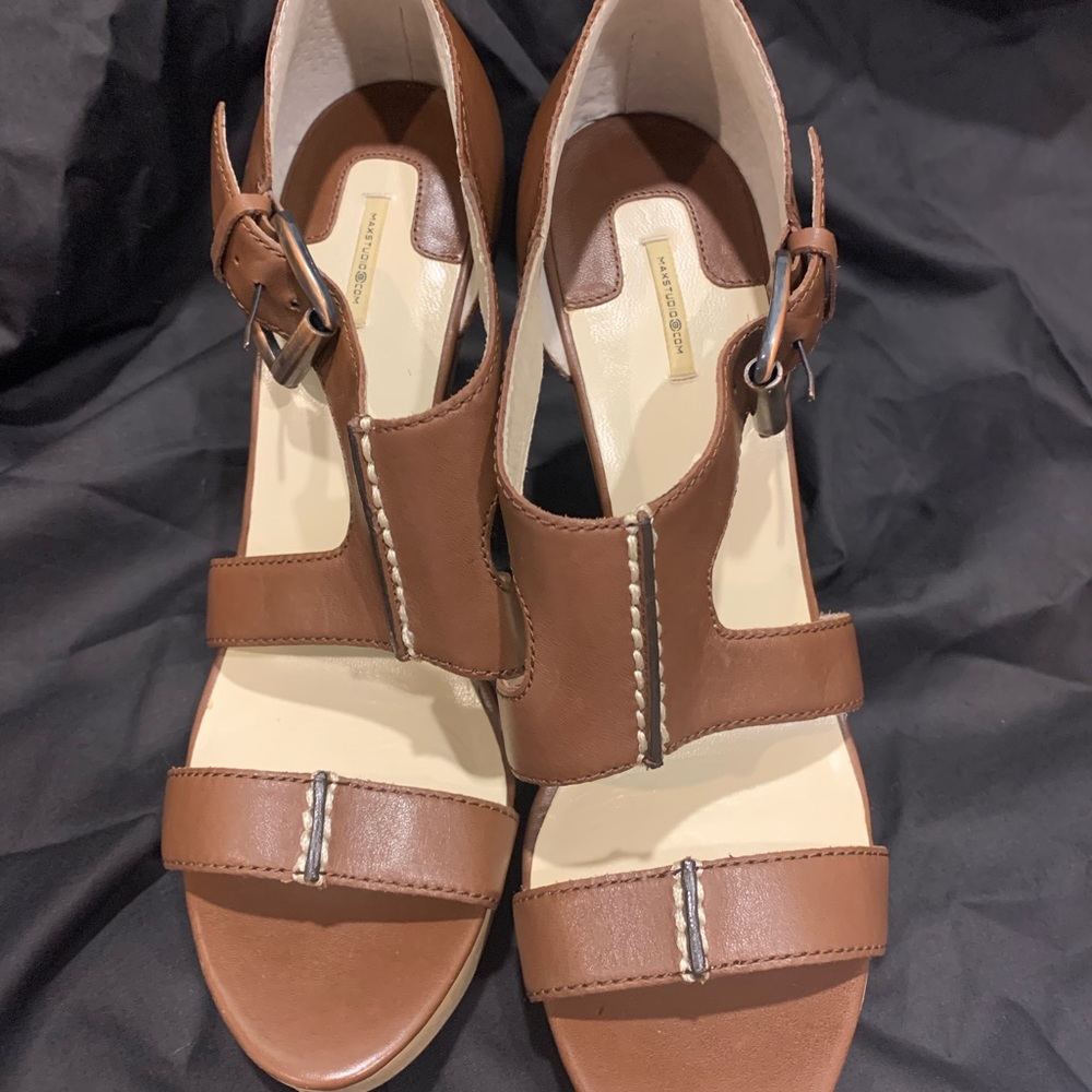 Max Studio Arial Platform Heels Size 9M - Picture 2 of 11